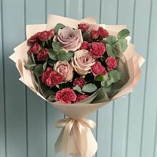 Букет цветов из:  Гвоздики и Розы в Краснослободске Волгоградской области